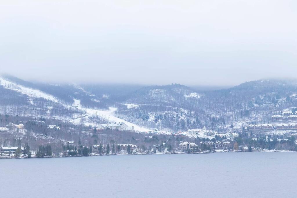 Serenity By The Slopes: Tremblant Waterfront Condo Mont-Tremblant Ngoại thất bức ảnh